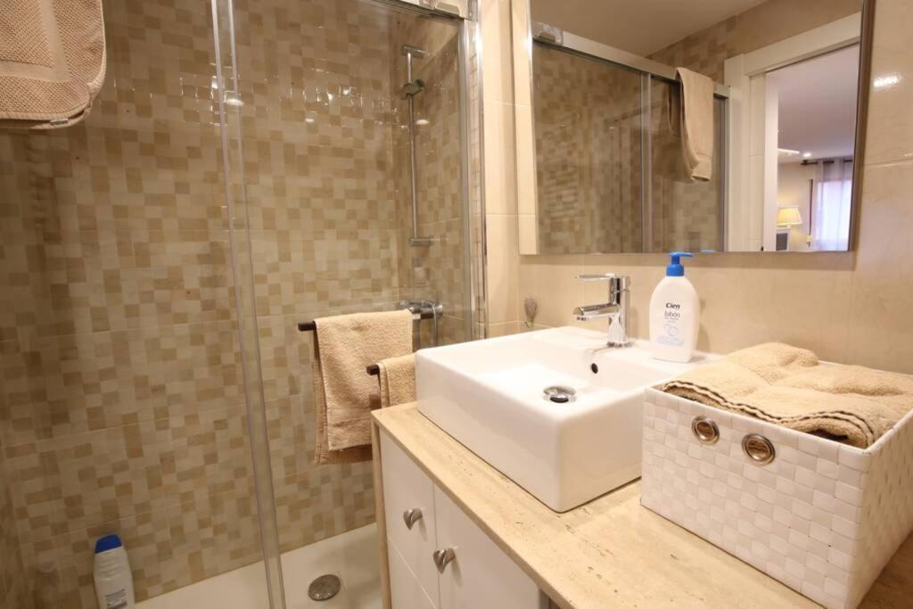Apartamento Oviedo Las Palomas Exterior foto